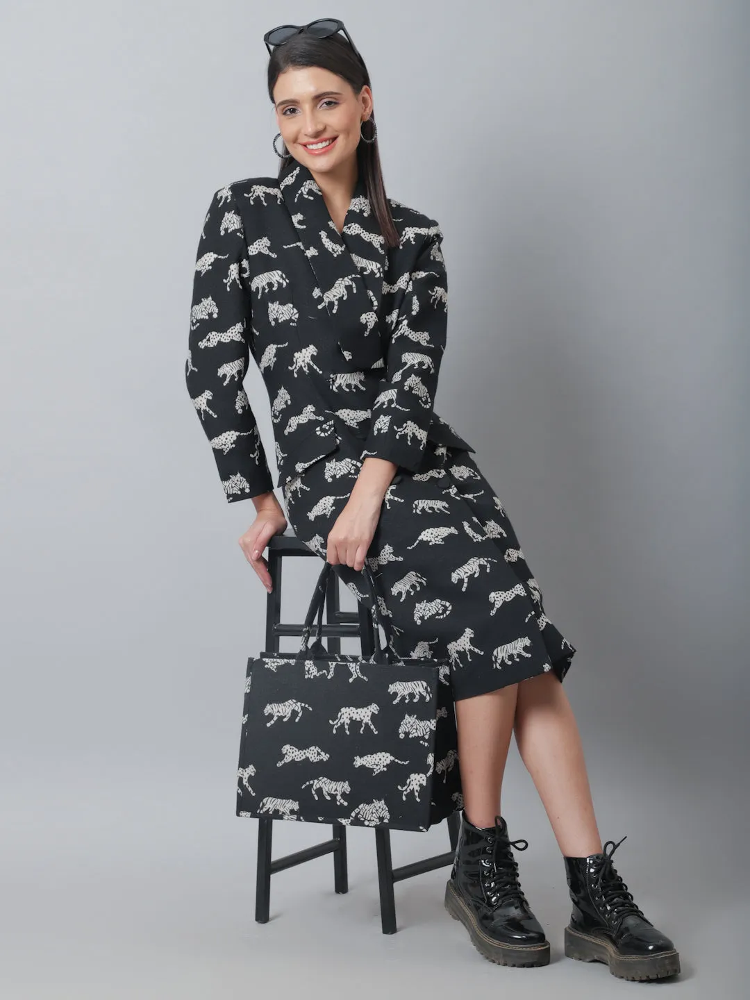 Black Jacquard Tiger Patterned Handbag