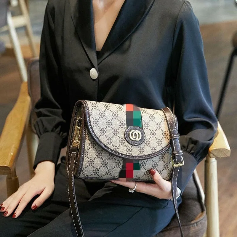 High-end Trendy Luxury Cross Body Envelope Bag with Monogram Pattern