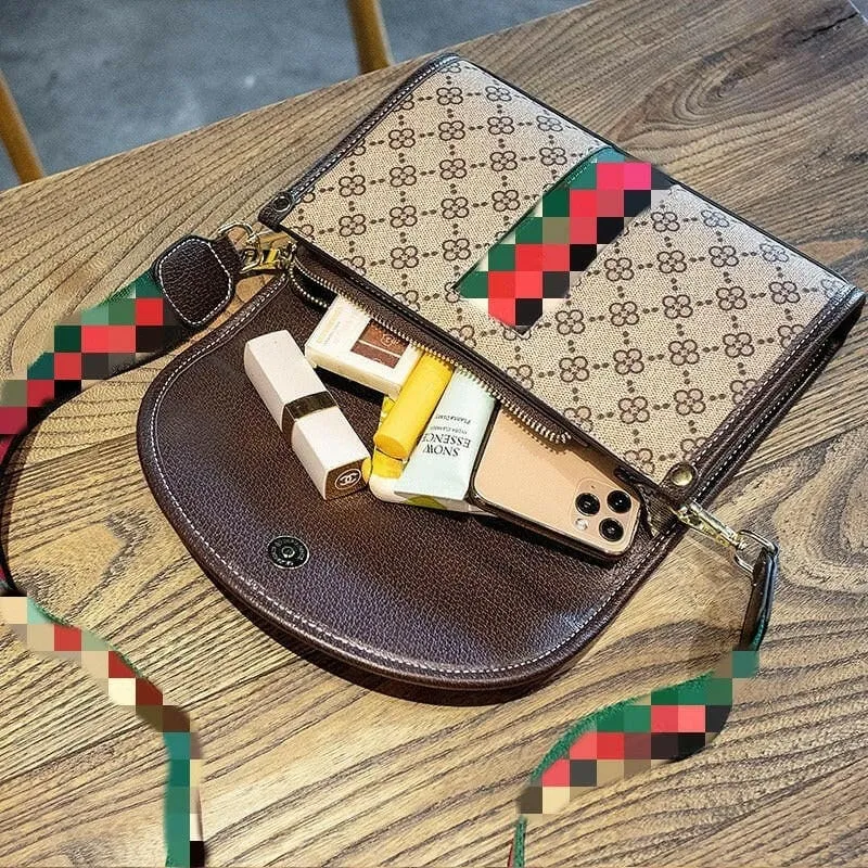 High-end Trendy Luxury Cross Body Envelope Bag with Monogram Pattern