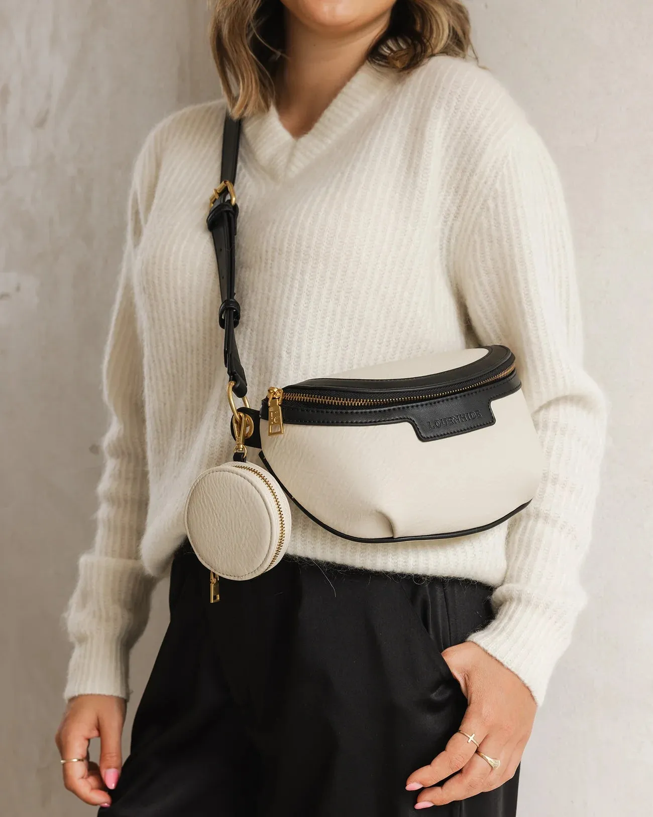 Joey Sling Bag in Oyster
