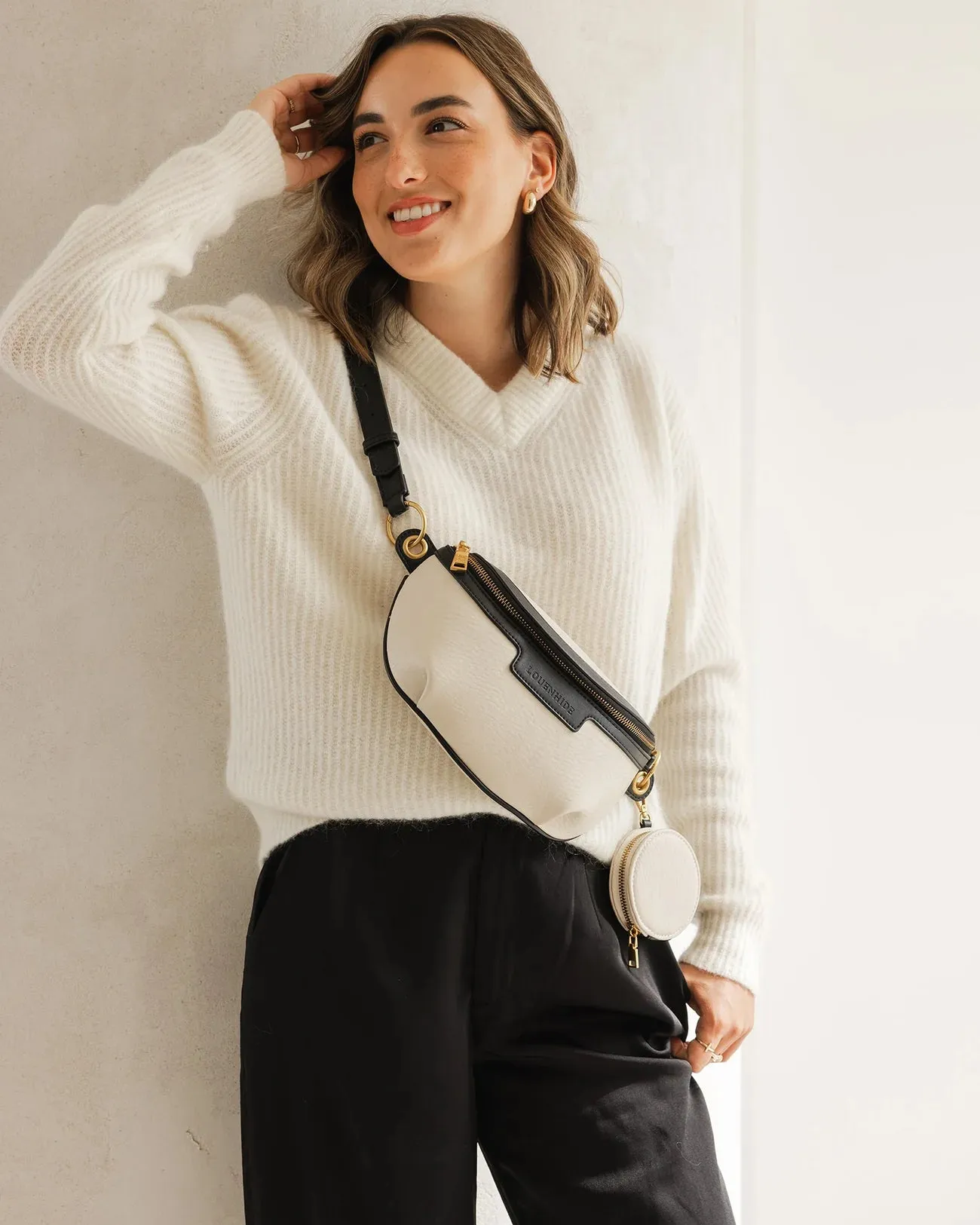Joey Sling Bag in Oyster