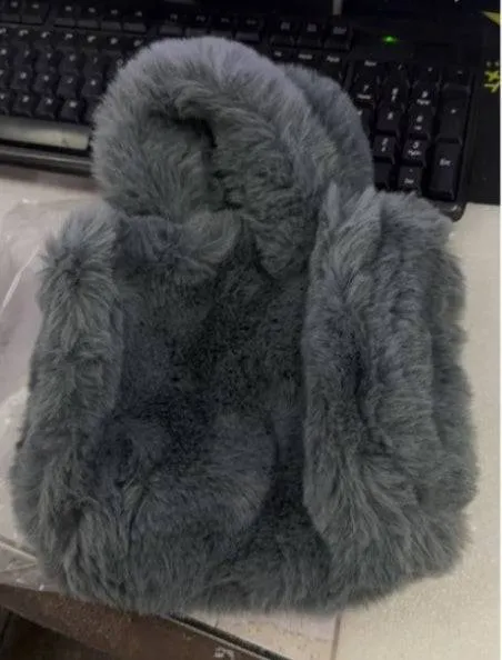 Winter Plush Handbag – Stylish and Cozy Tote for Women